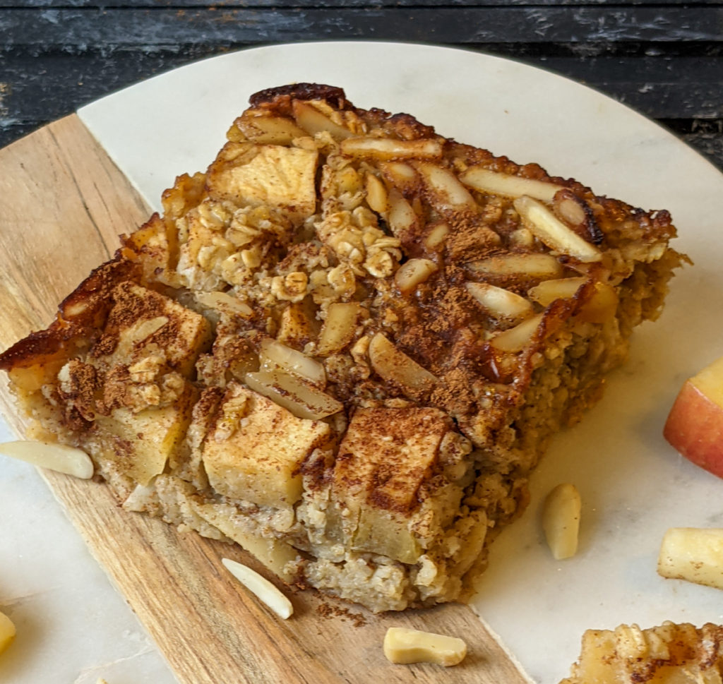 Apple Cinnamon Baked Oatmeal is a healthy meal prep breakfast that is made with whole ingredients and only takes 30 minutes!