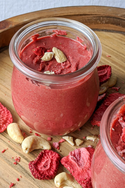 Strawberry Cashew Butter is made with simple ingredients and flavored with freeze-dried strawberries. This is a paleo, vegan, sugar-free and whole30-friendly snack everyone will love!