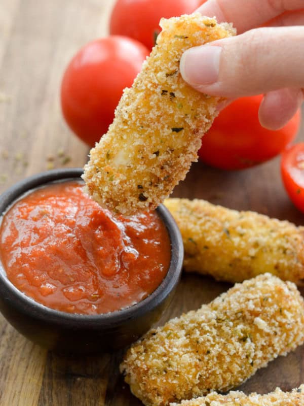 These crispy Air Fryer Keto Mozzarella Sticks are just under 2 net carbs per serving!