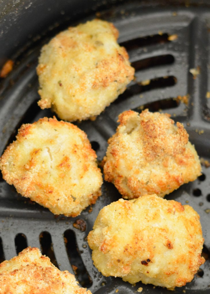 in the air fryer that are perfectly crispy and crunchy! These easy air fryer chicken nuggets are also low carb and gluten free!