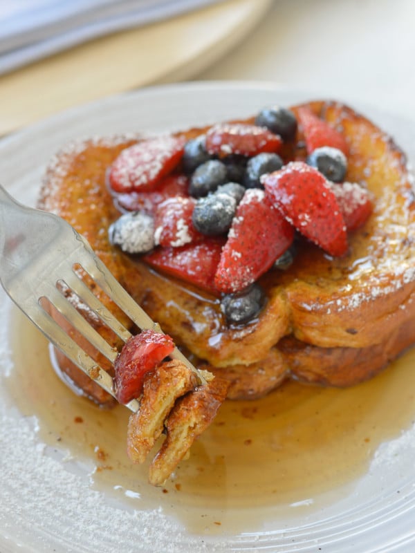 This easy Air Fryer French Toast is ready in about 10 minutes and great for a meal prep breakfast!