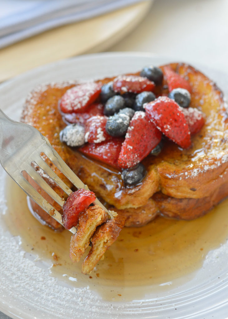 This easy Air Fryer French Toast is ready in about 10 minutes and great for a meal prep breakfast!