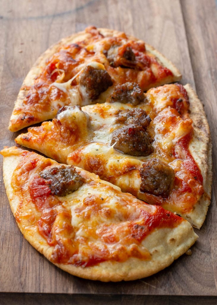 https://itstartswithgoodfood.com/wp-content/uploads/2022/12/Air-Fryer-Pizza-Recipe-How-to-Make-Pizza-in-Air-Fryer-4-731x1024.jpg
