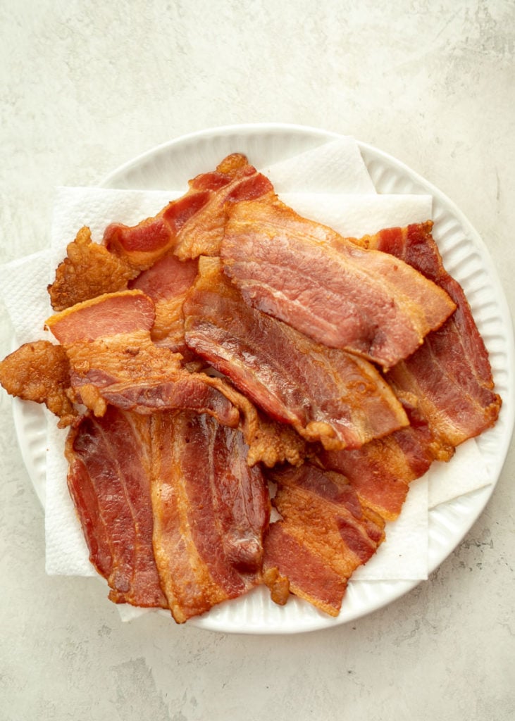 https://itstartswithgoodfood.com/wp-content/uploads/2023/01/Air-Fryer-Bacon-How-to-Cook-Bacon-in-the-Air-Fryer-3-731x1024.jpg