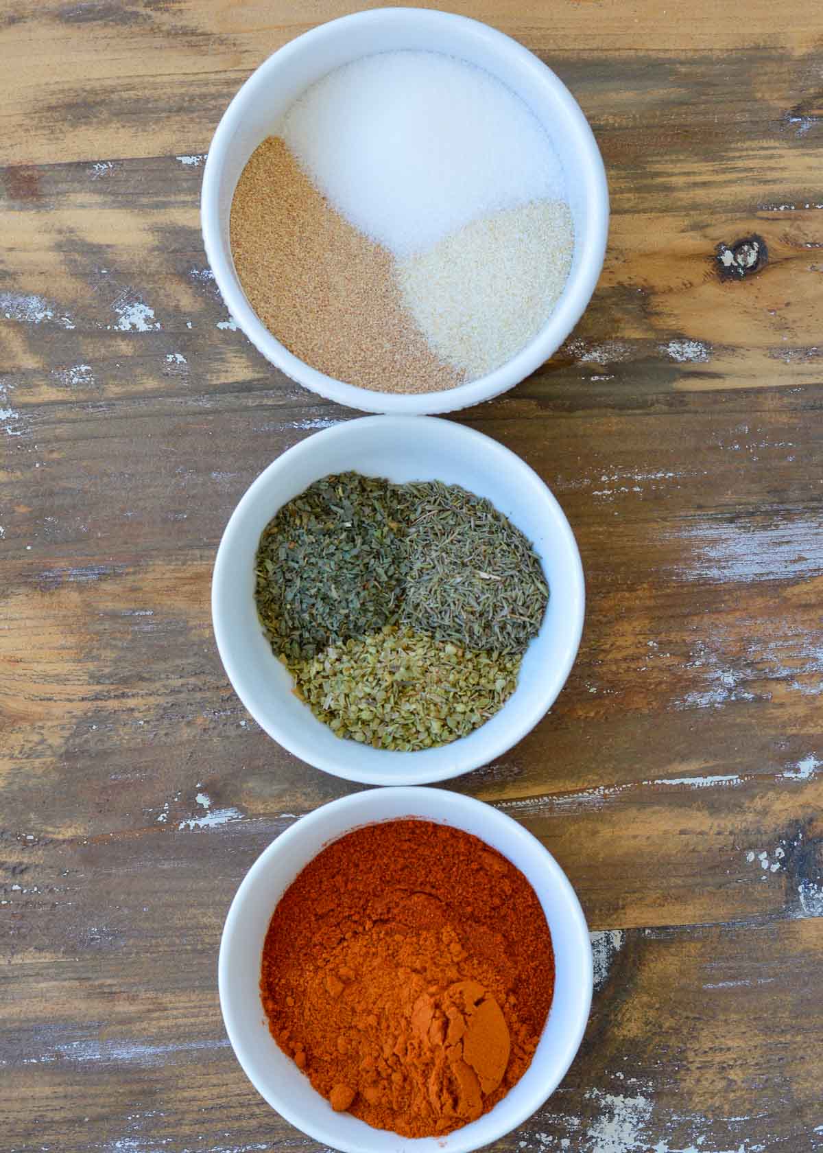 This delicious Homemade Cajun Seasoning Recipe will add the perfect kick to your meals. Achieve spicy or mild Cajun flavor perfect for meat, vegetables, pasta, soups, and more!